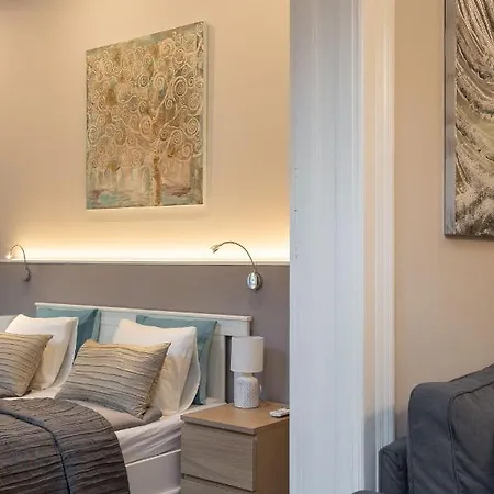 Luxury Central Next To The Fashion Str. Apartment Budapest