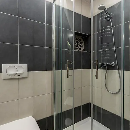Apartment Luxury Central Next To The Fashion Str. *